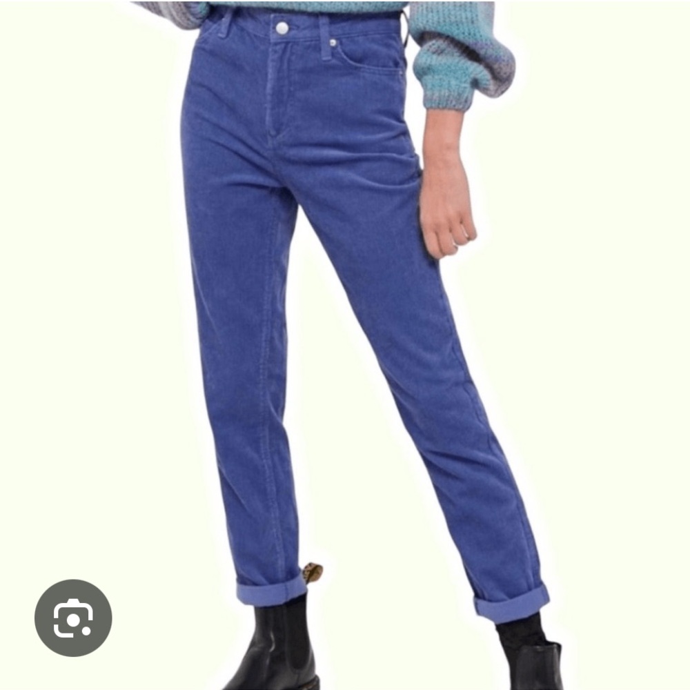BDG BLUE CORDUROY THE MOM JEANS SIZE 25